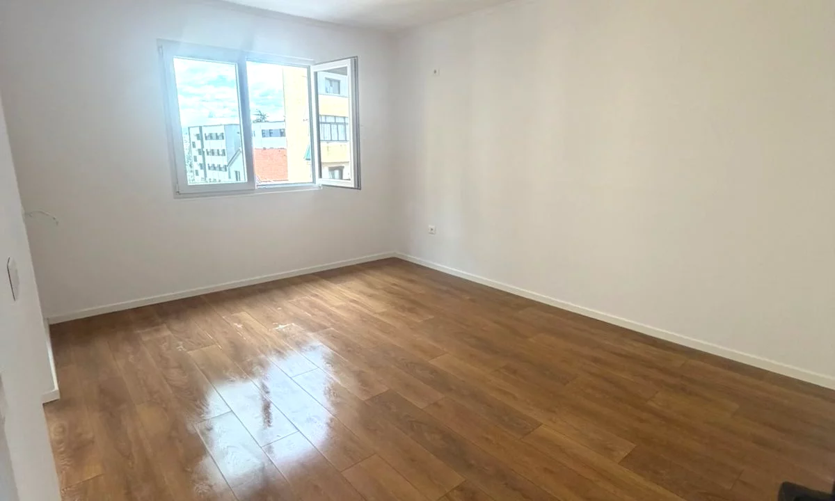 Apartment for sale in Tirana 1+1, Furnished