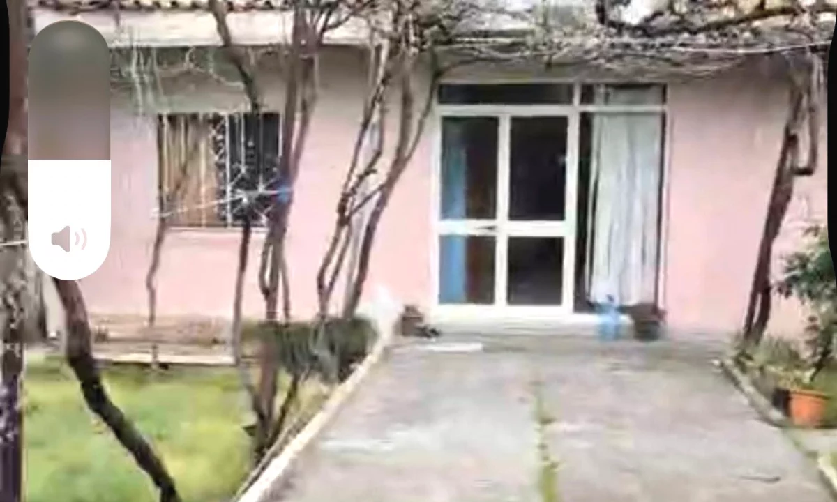 Shtepi me qera Shtepi Private ne Tirane, 2+1, Mobilimi E mobiluar, Pagesa 400  Euro.