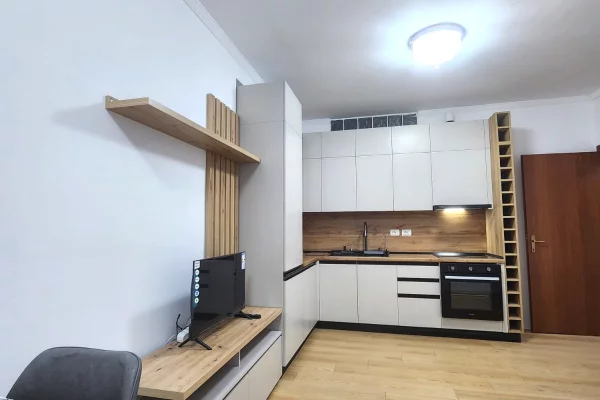 Shtepi me qera Apartament ne Tirane, 1+1, Mobilimi E mobiluar, Pagesa 45,000  Leke.