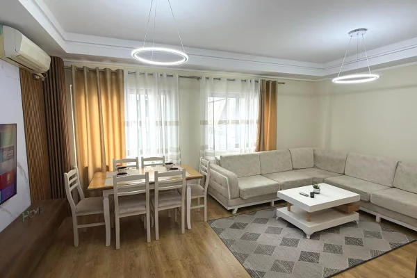 Shtepi ne shitje Apartament ne Tirane, 2+1, Mobilimi E mobiluar, Pagesa 16,600,000  Leke.