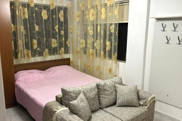 JEPET ME QERA GARSONIERE – KOMUNA E PARISIT