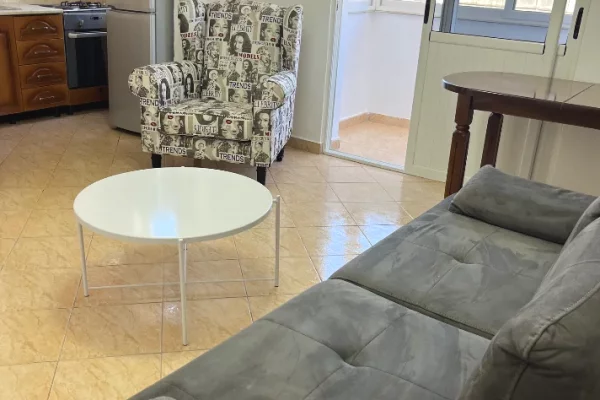 Shtepi me qera Apartament ne Tirane, 1+1, Mobilimi E mobiluar, Pagesa 40,000  Leke.