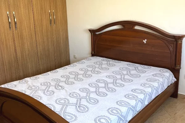 Shtepi me qera Apartament ne Tirane, 1+1, Mobilimi E mobiluar, Pagesa 40,000  Leke.
