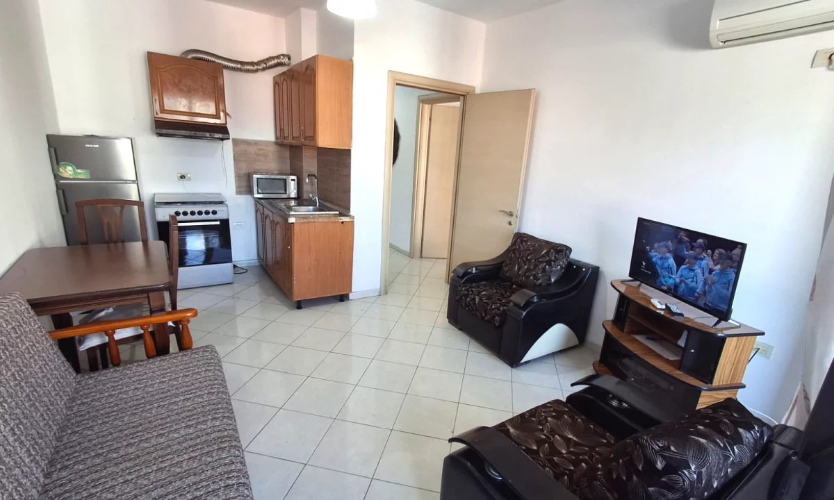Shtepi me qera Apartament ne Tirane, 1+1, Mobilimi E mobiluar, Pagesa 38,000  Leke.