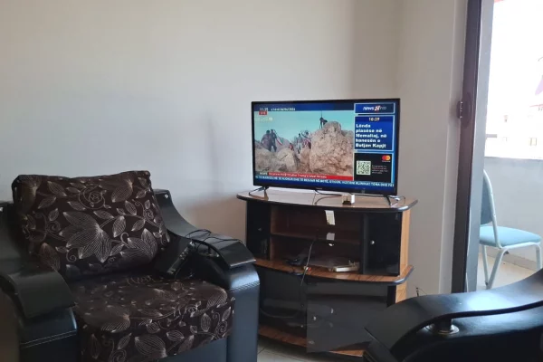 Shtepi me qera Apartament ne Tirane, 1+1, Mobilimi E mobiluar, Pagesa 38,000  Leke.