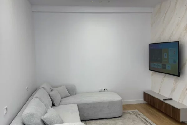 Shtepi ne shitje Apartament ne Tirane, 1+1, Mobilimi E mobiluar, Pagesa 11,100,000  Leke.