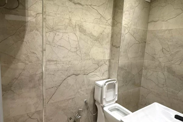 Shtepi ne shitje Apartament ne Tirane, 1+1, Mobilimi E mobiluar, Pagesa 11,100,000  Leke.