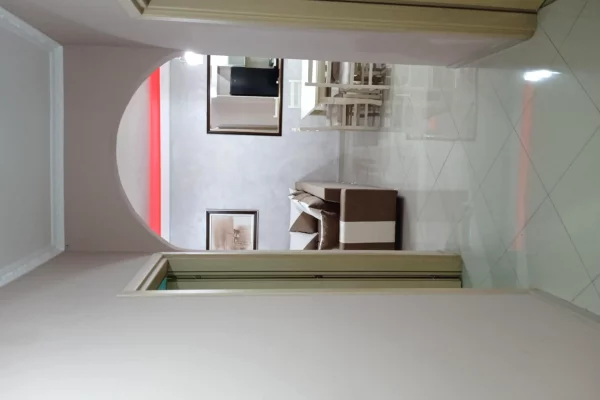 Shtepi me qera Apartament ne Tirane, 2+1, Mobilimi E mobiluar, Pagesa 520  Euro.