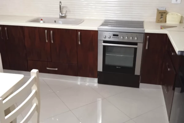 Shtepi me qera Apartament ne Tirane, 2+1, Mobilimi E mobiluar, Pagesa 520  Euro.