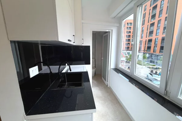 Shtepi ne shitje Apartament ne Tirane, Garsoniere, Mobilimi E mobiluar, Pagesa 88,000,000  Leke.