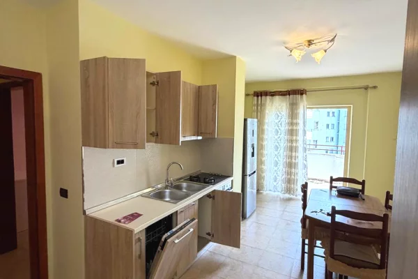 Shtepi me qera Apartament ne Tirane, 1+1, Mobilimi E mobiluar, Pagesa 40,000  Leke.