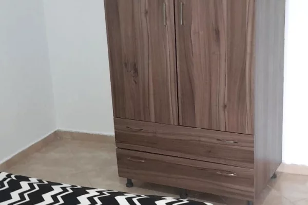 Shtepi me qera Apartament ne Tirane, 2+1, Mobilimi E mobiluar, Pagesa 43,000  Leke.