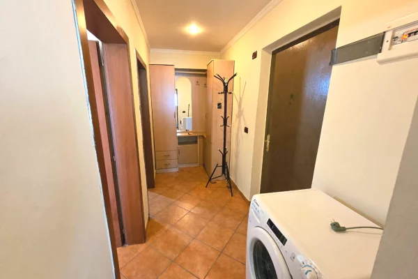 Shtepi me qera Apartament ne Tirane, 1+1, Mobilimi E mobiluar, Pagesa 40,000  Leke.