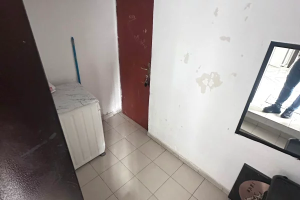 Shtepi me qera Apartament ne Tirane, Garsoniere, Mobilimi E mobiluar, Pagesa 25,000  Leke.