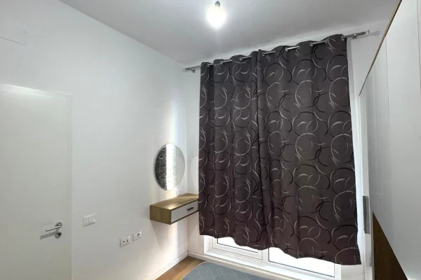 Shtepi me qera Apartament ne Tirane, 1+1, Mobilimi E mobiluar, Pagesa 40,000  Leke.