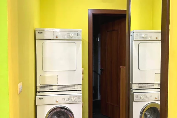 Shtepi me qera Apartament ne Tirane, 1+1, Mobilimi E mobiluar, Pagesa 50,000  Leke.