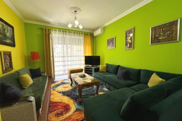 Shtepi me qera Apartament ne Tirane, 1+1, Mobilimi E mobiluar, Pagesa 50,000  Leke.