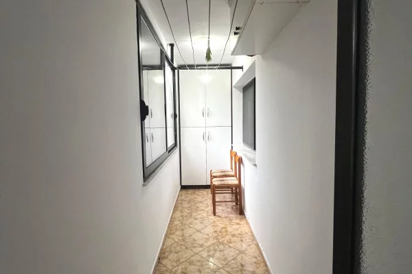 Shtepi ne shitje Apartament ne Tirane, 2+1, Mobilimi E mobiluar, Pagesa 190,000  Euro.