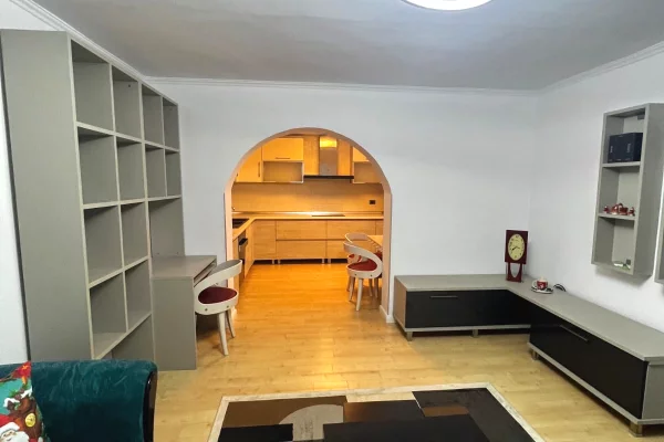 Shtepi ne shitje Apartament ne Tirane, 2+1, Mobilimi E mobiluar, Pagesa 190,000  Euro.