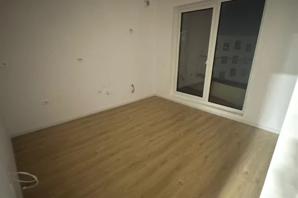 SHITET GARSONIERE – ALI DEMI (TEK KADIU)