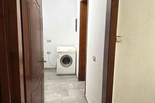 Shtepi me qera Apartament ne Tirane, 1+1, Mobilimi E mobiluar, Pagesa 32,000  Leke.