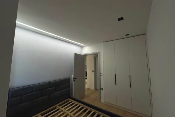 Shtepi ne shitje Apartament ne Tirane, 1+1, Mobilimi Pjeserisht e mobiluar, Pagesa 14,000,000  Leke.