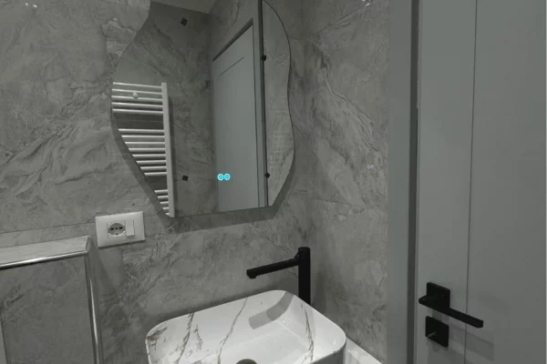 Shtepi ne shitje Apartament ne Tirane, 1+1, Mobilimi Pjeserisht e mobiluar, Pagesa 14,000,000  Leke.