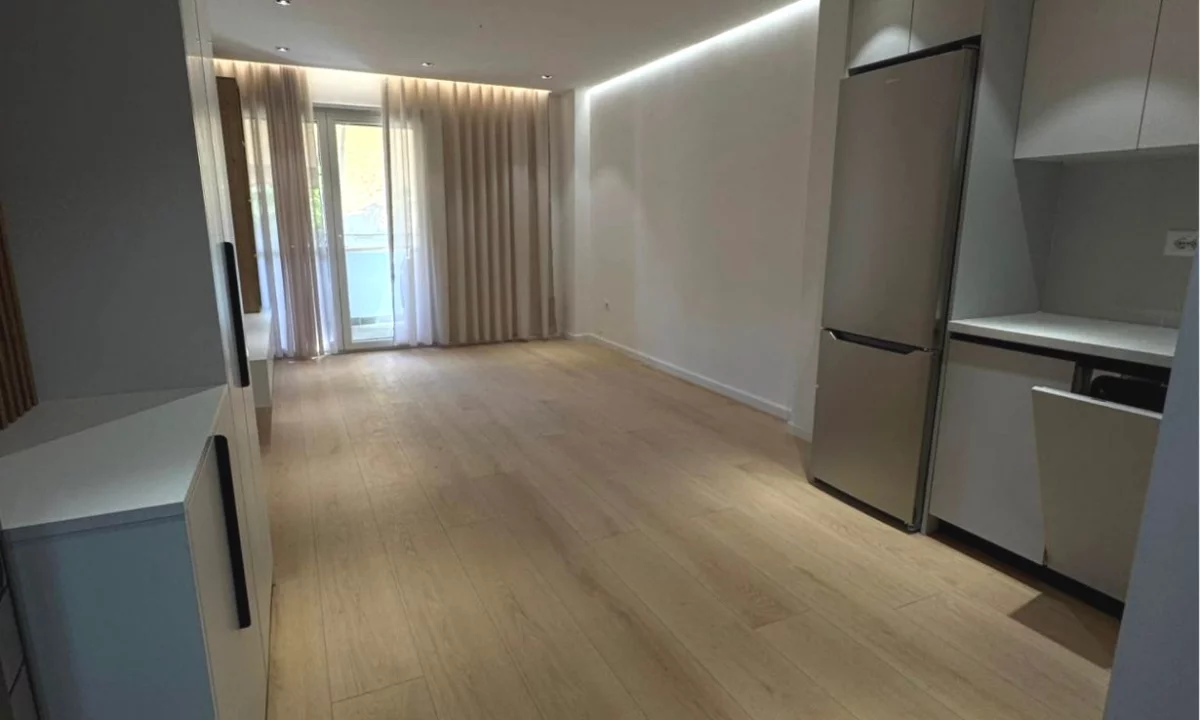 Shtepi ne shitje Apartament ne Tirane, 1+1, Mobilimi Pjeserisht e mobiluar, Pagesa 14,000,000  Leke.