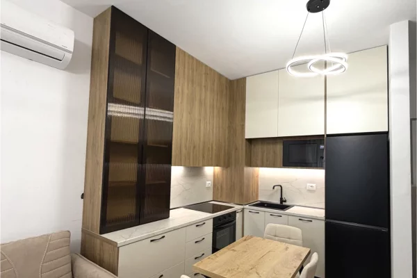 Shtepi me qera Apartament ne Tirane, 1+1, Mobilimi E mobiluar, Pagesa 45,000  Leke.