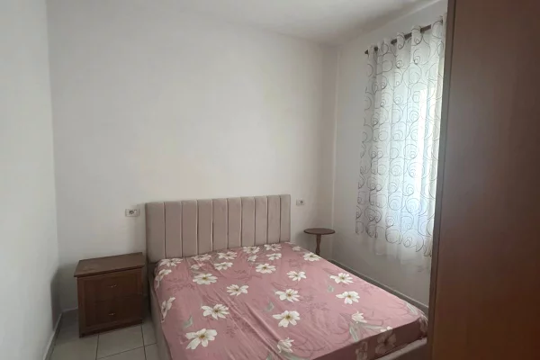 Shtepi me qera Apartament ne Tirane, 1+1, Mobilimi E mobiluar, Pagesa 27,000  Leke.