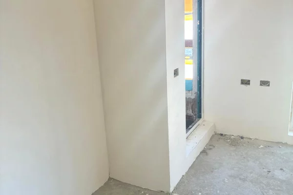 Apartment for sale in Tirana 1+1, Emty