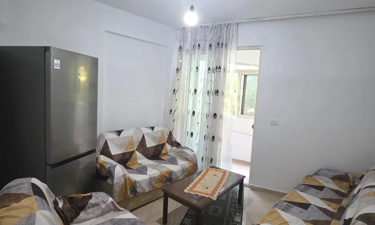 Shtepi me qera Apartament ne Tirane, 1+1, Mobilimi E mobiluar, Pagesa 30,000  Leke.