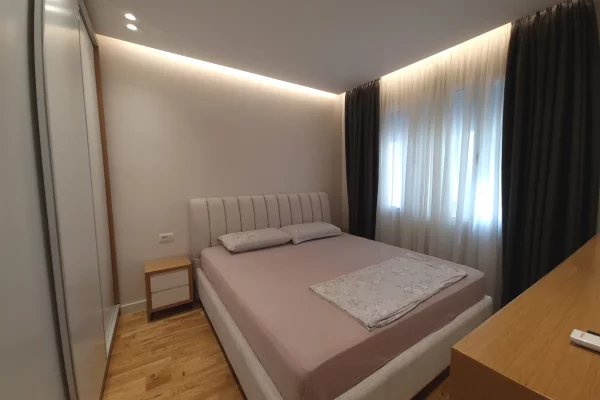 Shtepi me qera Apartament ne Tirane, 1+1, Mobilimi E mobiluar, Pagesa 70,000  Leke.