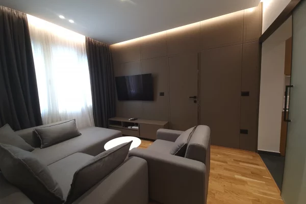 Shtepi me qera 1+1 ne Tirane - 70,000 Leke