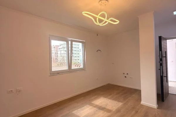 Apartment for sale in Tirana 1+1, Emty