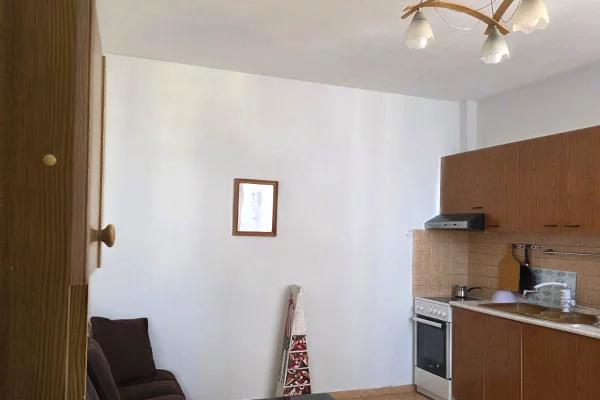 Shtepi me qera Apartament ne Tirane, 1+1, Mobilimi E mobiluar, Pagesa 50,000  Leke.