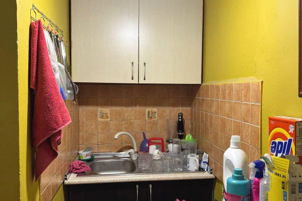 Shtepi ne shitje Apartament ne Tirane, 2+1, Mobilimi E mobiluar, Pagesa 114,000  Euro.