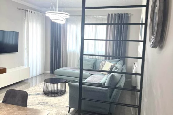 Shtepi me qera Apartament ne Tirane, 1+1, Mobilimi E mobiluar, Pagesa 70,000  Leke.