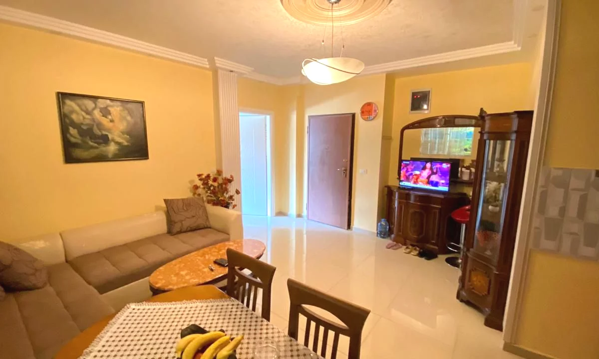 Shtepi me qera Apartament ne Tirane, 1+1, Mobilimi E mobiluar, Pagesa 50,000  Leke.