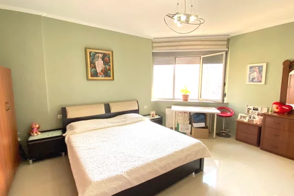 Shtepi me qera Apartament ne Tirane, 1+1, Mobilimi E mobiluar, Pagesa 50,000  Leke.