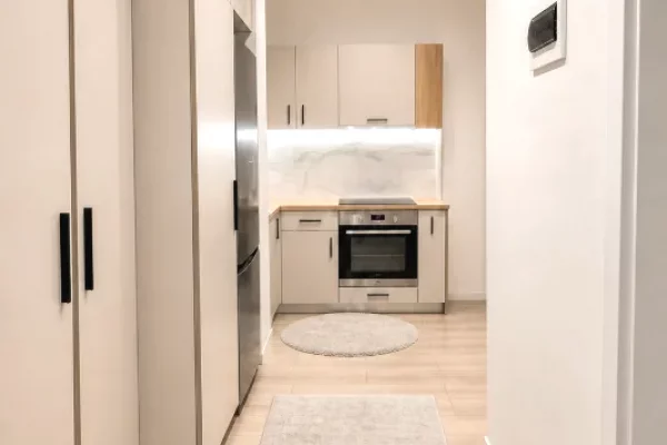 Shtepi ne shitje Apartament ne Tirane, 1+1, Mobilimi E mobiluar, Pagesa 88,000  Euro.