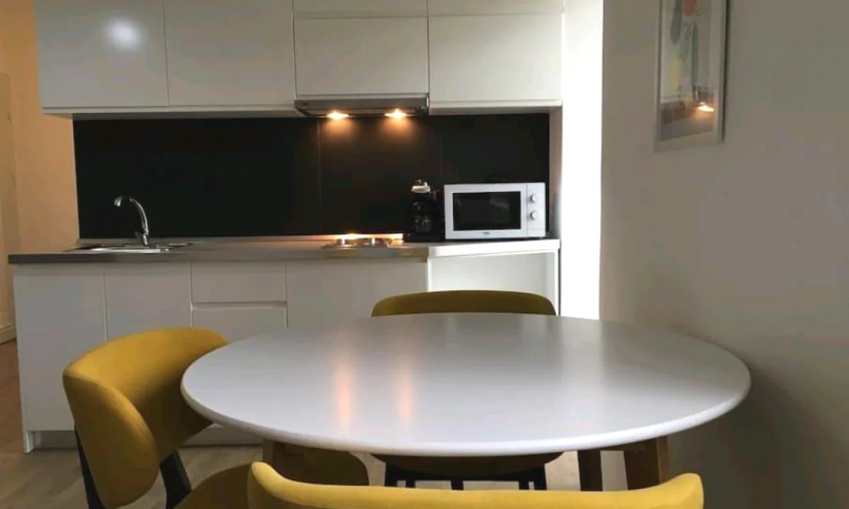 Shtepi me qera Apartament ne Tirane, 1+1, Mobilimi E mobiluar, Pagesa 62,000  Leke.