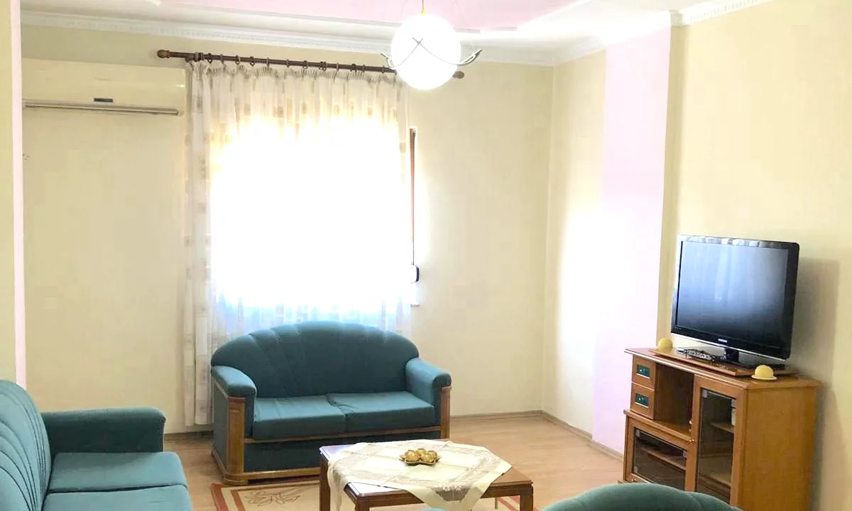 Shtepi me qera Apartament ne Tirane, 2+1, Mobilimi E mobiluar, Pagesa 40,000  Leke.
