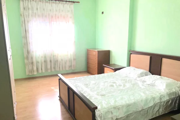 Shtepi me qera Apartament ne Tirane, 2+1, Mobilimi E mobiluar, Pagesa 40,000  Leke.