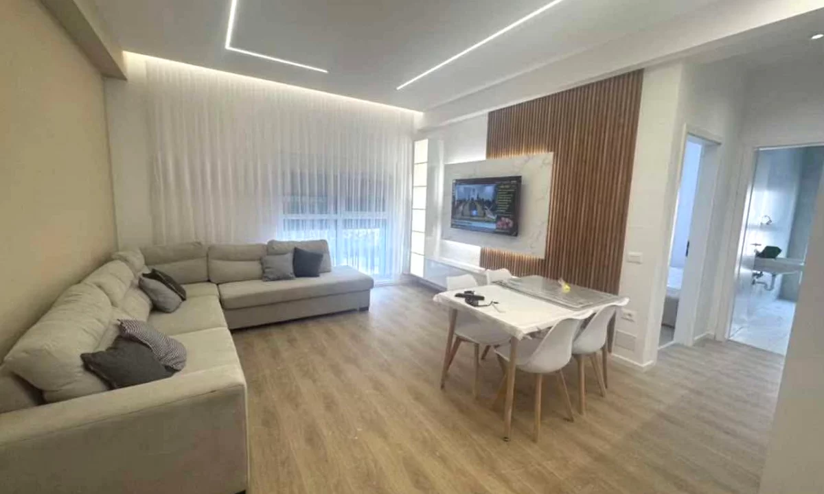 Shtepi me qera Apartament ne Tirane, 2+1, Mobilimi E mobiluar, Pagesa 50,000  Leke.