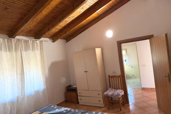 Shtepi me qera Apartament ne Tirane, 1+1, Mobilimi E mobiluar, Pagesa 40,000  Leke.