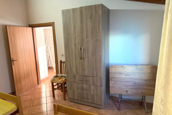 Shtepi me qera Apartament ne Tirane, 1+1, Mobilimi E mobiluar, Pagesa 40,000  Leke.