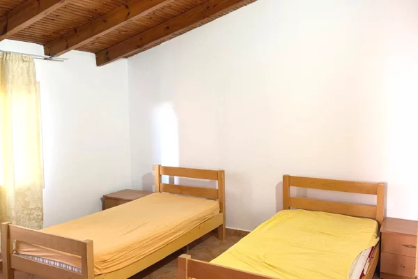 Shtepi me qera Apartament ne Tirane, 1+1, Mobilimi E mobiluar, Pagesa 40,000  Leke.