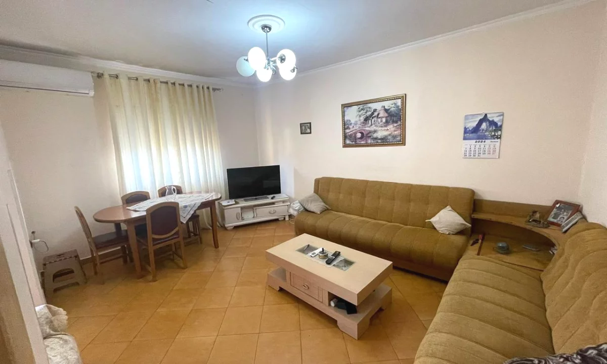 Shtepi me qera Apartament ne Tirane, 2+1, Mobilimi E mobiluar, Pagesa 45,000  Leke.