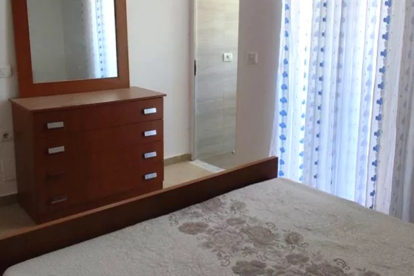 Shtepi me qera Apartament ne Tirane, 2+1, Mobilimi E mobiluar, Pagesa 38,000  Leke.